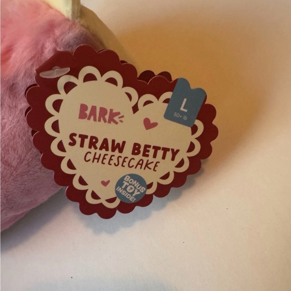 Bark Box Straw Betty Cheesecake Plus L Dog Toy NWT Crinkle Squeak Rip-n-Reveal - Picture 3 of 8